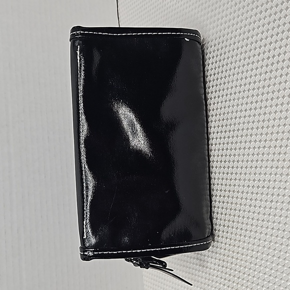 CLAVA WELLIE COSMETIC POUCH NWT IN BLACK - Picture 2 of 9